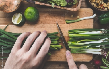 ショッピングサイトの製品の価格を改正しました。